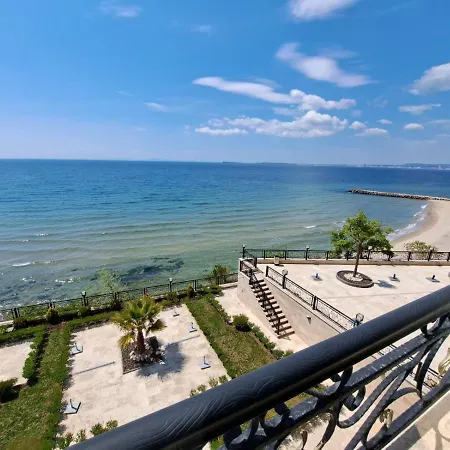 Onyx 2 Private Beach شقة *